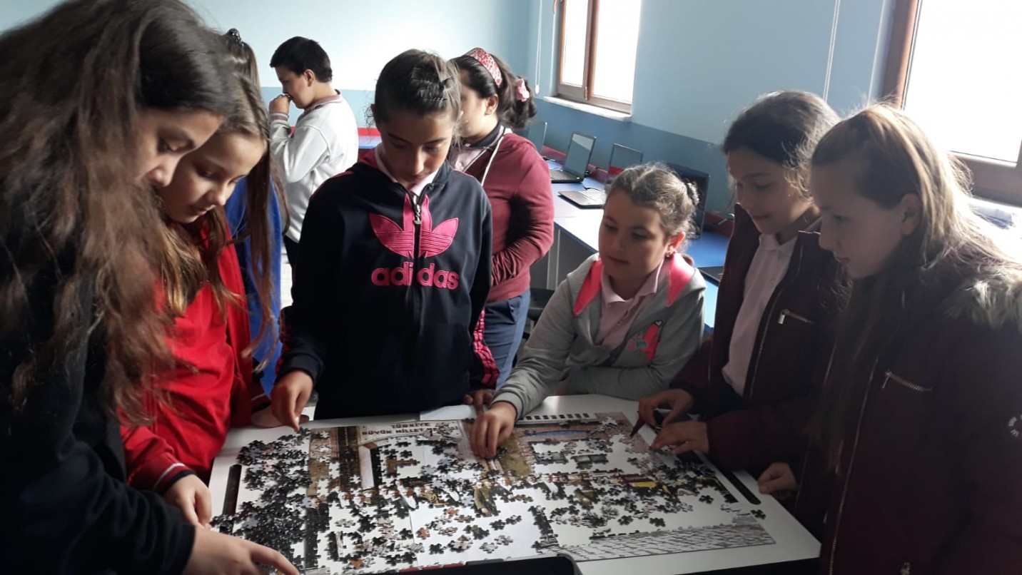 Esenyurt Ortaokulu Okulumuzu Ziyaret Etti